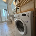 Robert Deluxe Apartament *