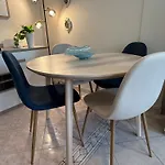 Robert Deluxe Apartman *